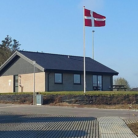 Faelleshuset Kirkebakken Panzió Otterup Kültér fotó