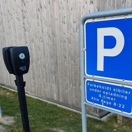 Faelleshuset Kirkebakken Panzió Otterup Kültér fotó