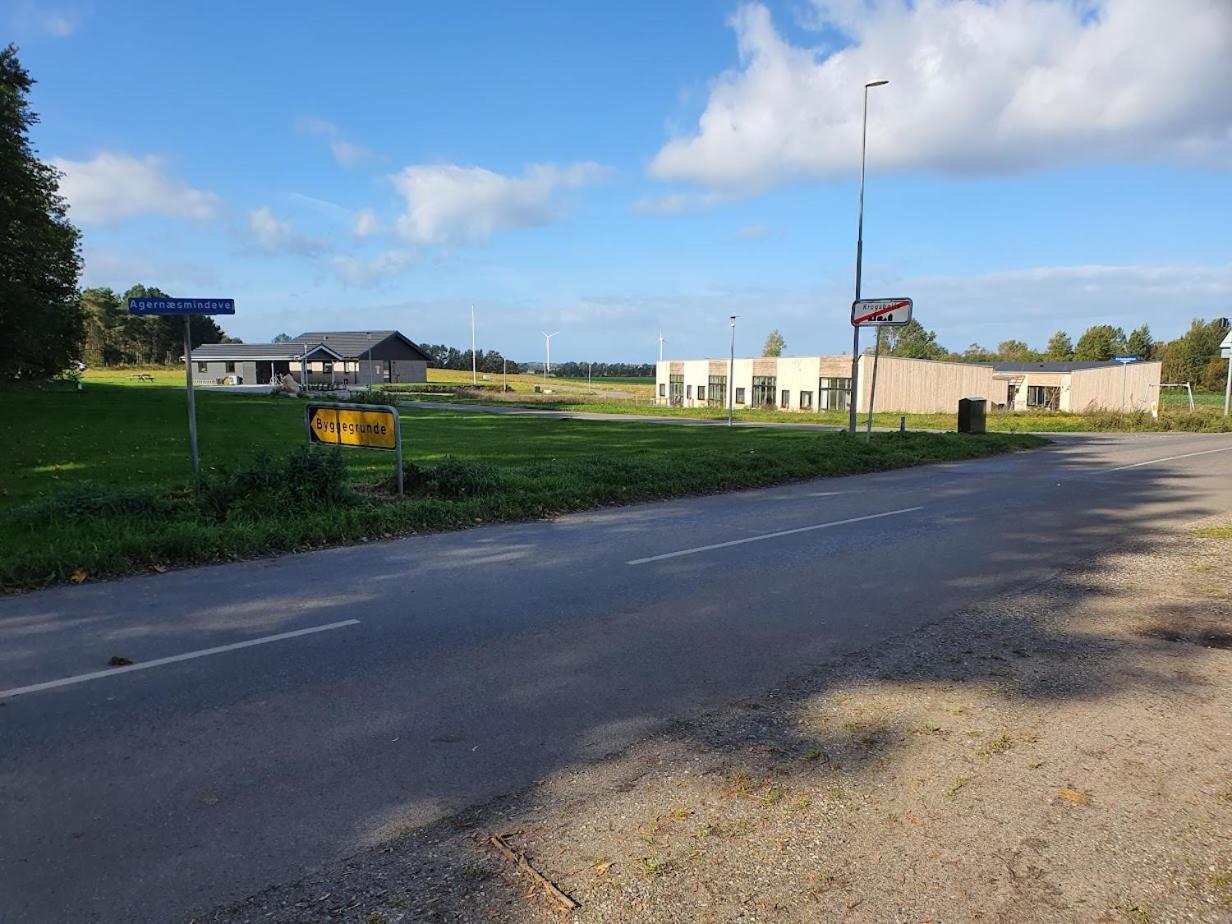 Faelleshuset Kirkebakken Panzió Otterup Kültér fotó